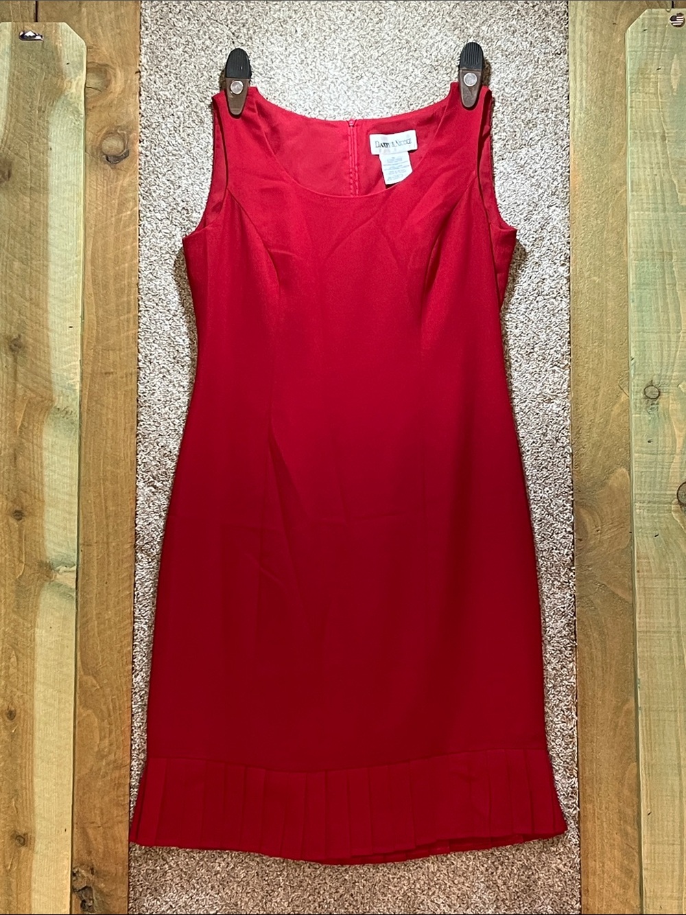 Danny & Nicole Red Sleeveless Pleated-Hem Midi Dress
